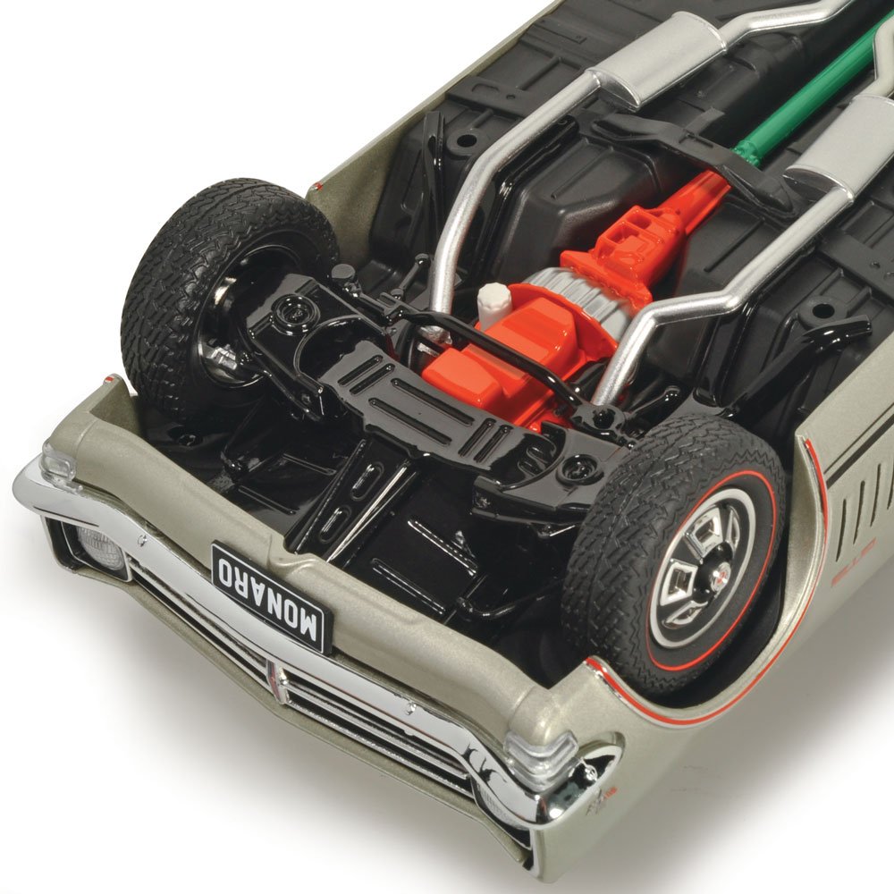 Classic Carlectables Holden HK Monaro GTS 327 Silver Mink, 1:18 Scale Diecast Model Car