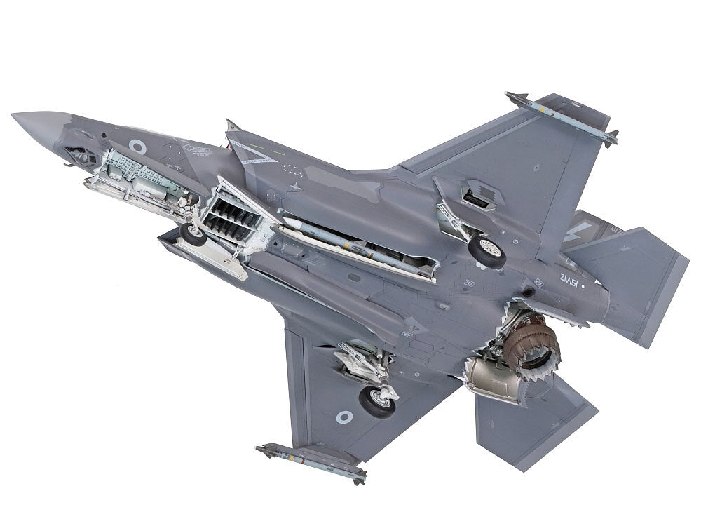 TAMIYA Lockheed Martin F-35 B Lightning 1:72 Scale Model Kit