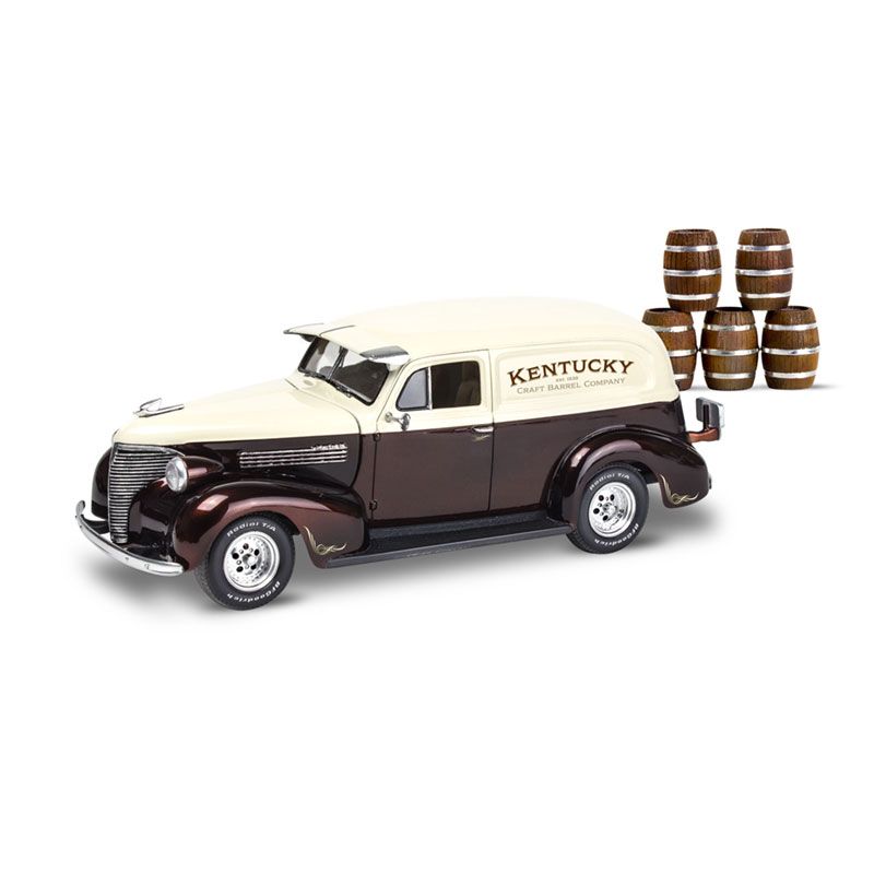 REVELL 1939 CHEVY SEDAN DELIVERY, 1:24 Scale Model Kit