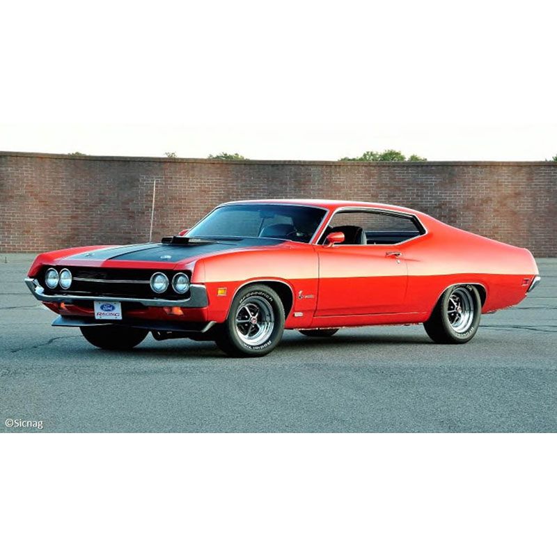 REVELL 1970 FORD TORINO COBRA 1:25 Scale Model Kit