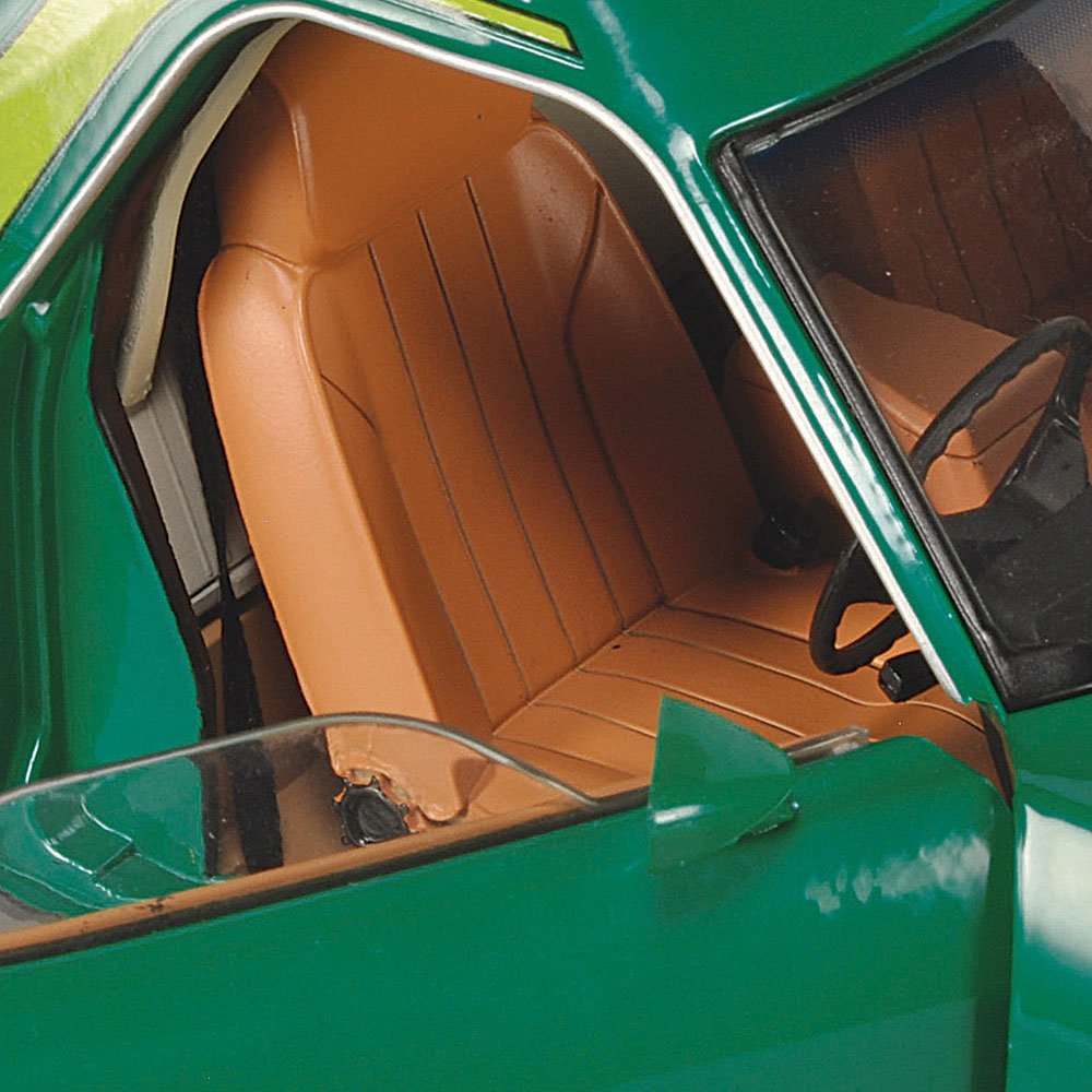 Classic Carlectables Ford XC Sundowner Modena Green, 1:18 Scale Diecast Model Car