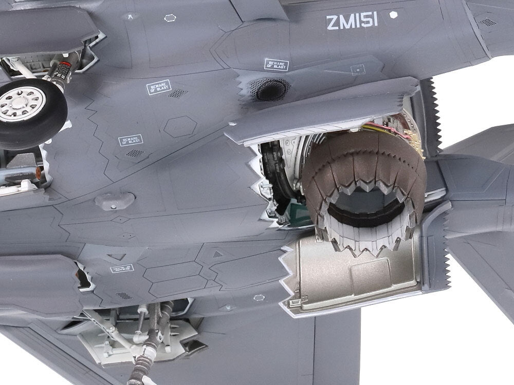 TAMIYA Lockheed Martin F-35 B Lightning 1:72 Scale Model Kit
