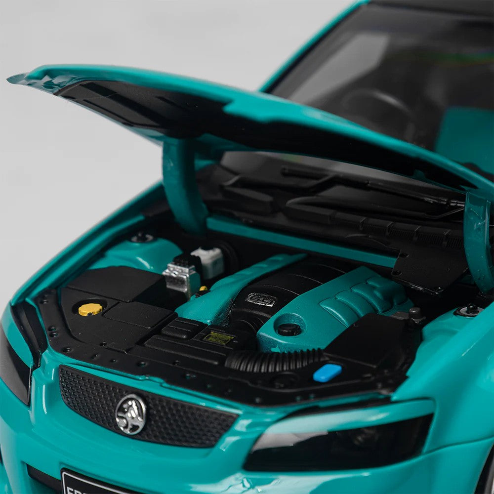 Authentic Collectables, Holden VE Commodore SS V - 'Fresshmint' Street Custom, 1:18 Scale Diecast Car