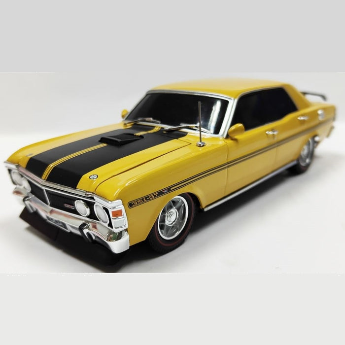 Yellow Ochre Ford XY GTHO, SPECTRA RIDES, 1:24 Scale Plastic Model