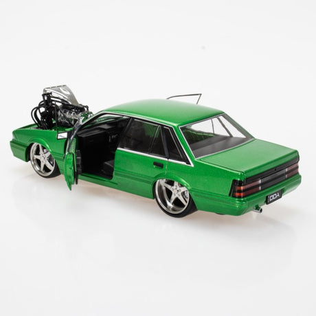 Osiris Green Supercharged Holden VL Calais, 1:24 Scale Diecast Car
