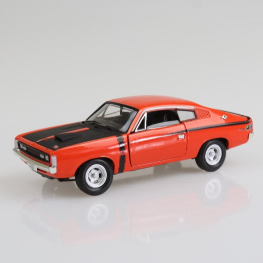 Hot Red E38 Valiant Charger, 1:32 Scale Diecast