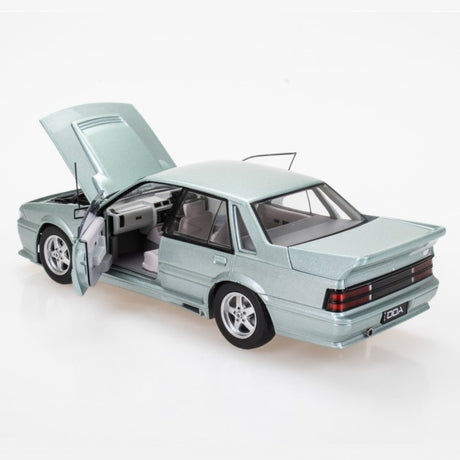 Panorama Silver Holden VL Walkinshaw, 1:24 Scale Diecast Car