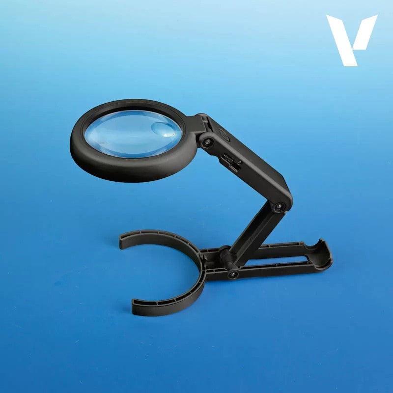 Vallejo - Hobby Tools - Lightcraft Foldable Led Magnifier (with inbult stand)
