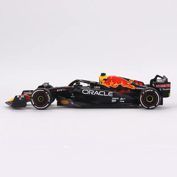 Mini GT, Oracle Red Bull Racing RB18 #11 Sergio Pérez 2022 Abu Dhabi Grand Prix 3rd Place - 1:64 Scale Diecast Model Car