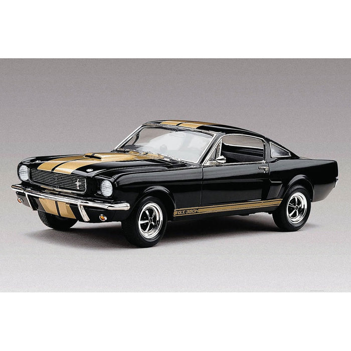 REVELL 1966 SHELBY MUSTANG GT350H MODEL KIT