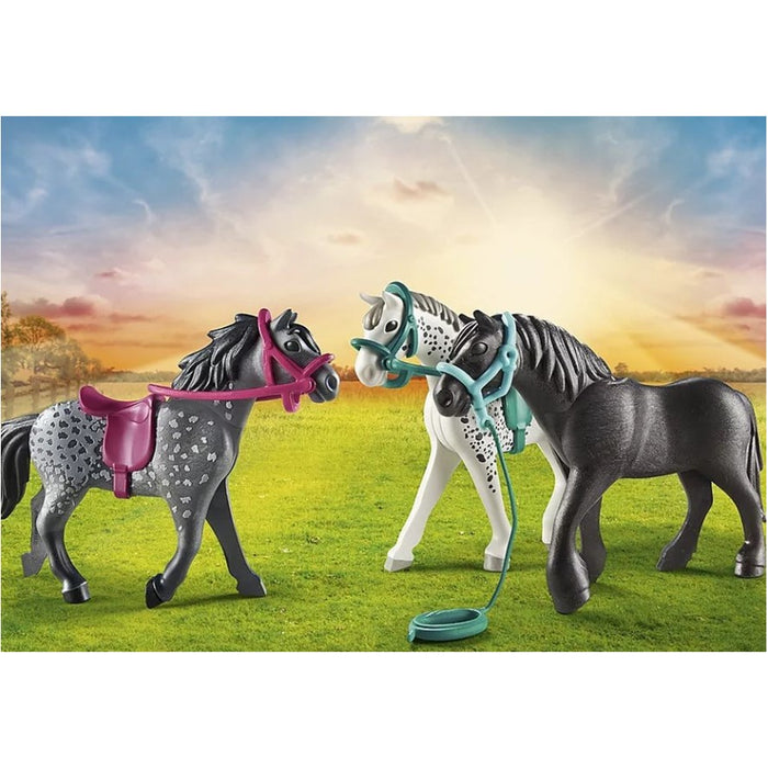 Playmobil 70999 - Horse Trio